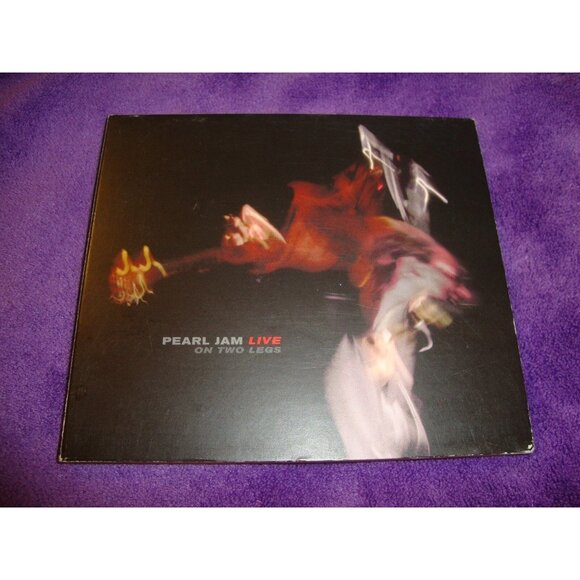 PEARL JAM cd LIVE ON TWO LEGS eddie vedder - Picture 1 of 3